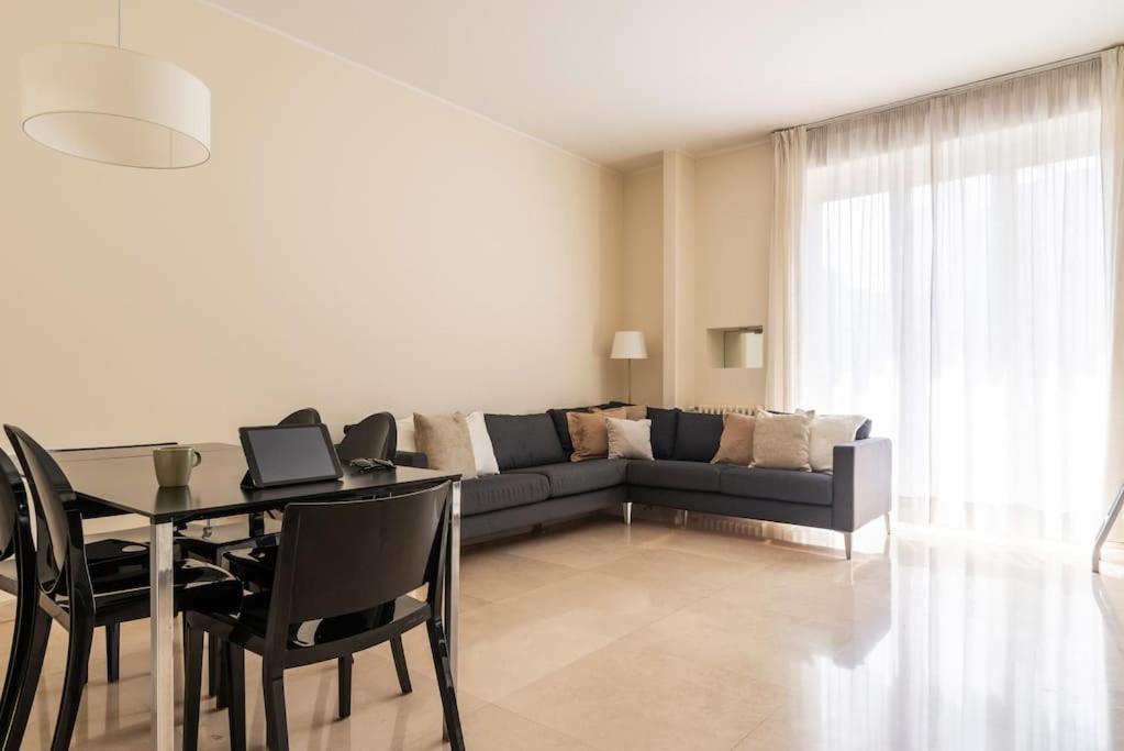 Pirelli - Flexyrent Wifi - A.C. Apartman Milánó Kültér fotó